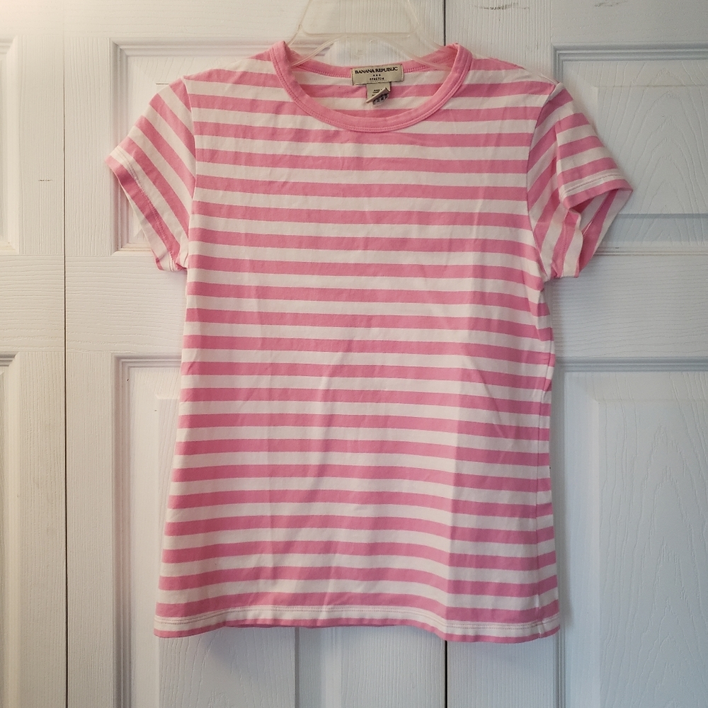 Banana Republic Pink Striped Top size small.